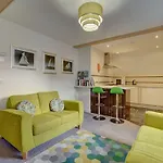 The Old Auction Lot 2 With Private Parking Apartment *