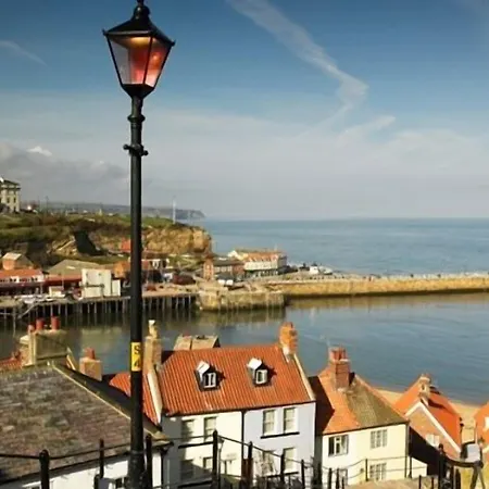 The Old Auction Lot 2 With Private Parking Lägenhet Whitby