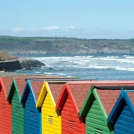 Daire The Old Auction Lot 2 With Private Parking Whitby